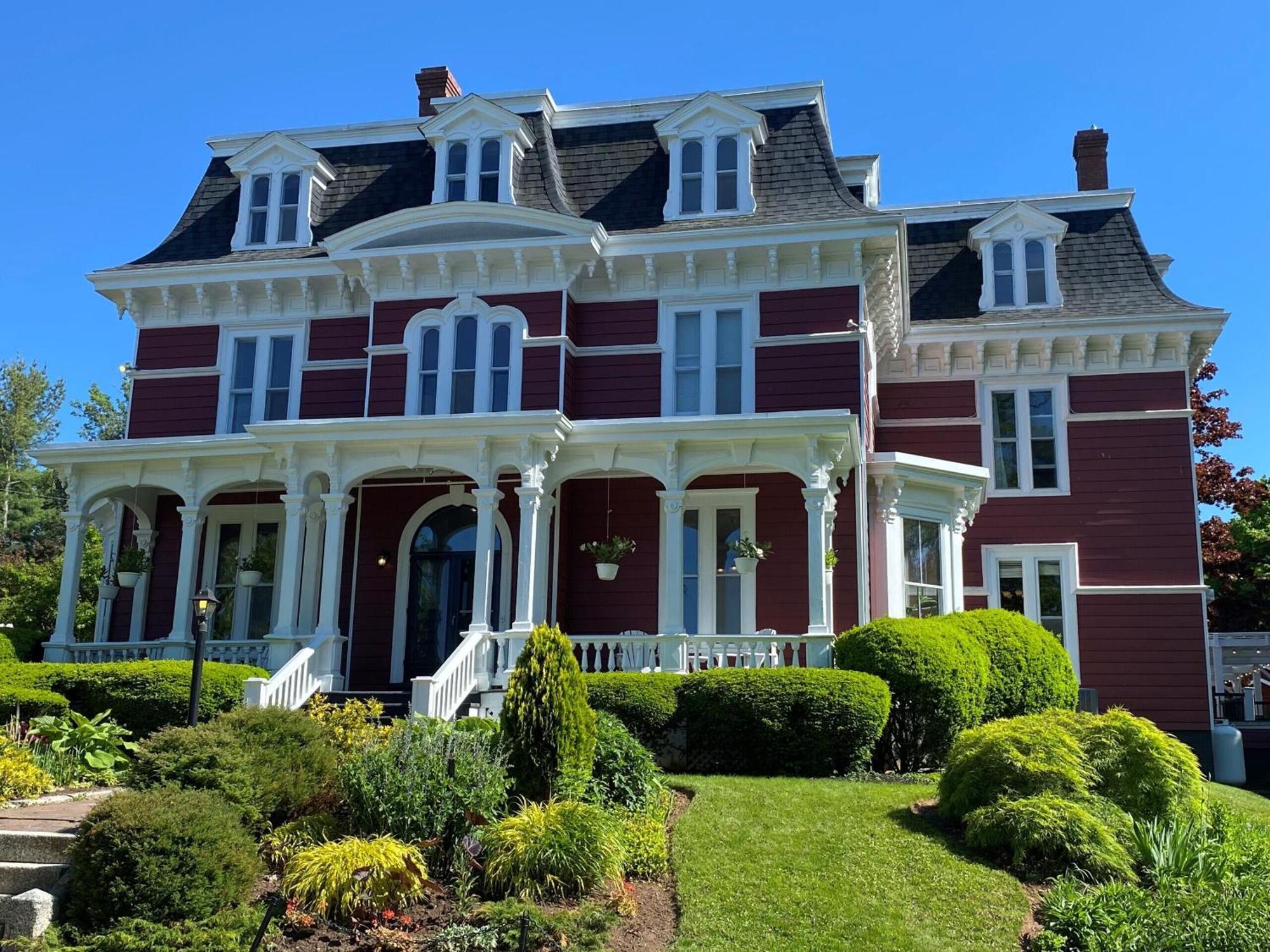 Blomidon Inn Wolfville Exterior photo